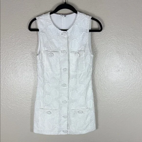 Alexis Layla Sleeveless Lace Mini Dress - Picture 5 of 9